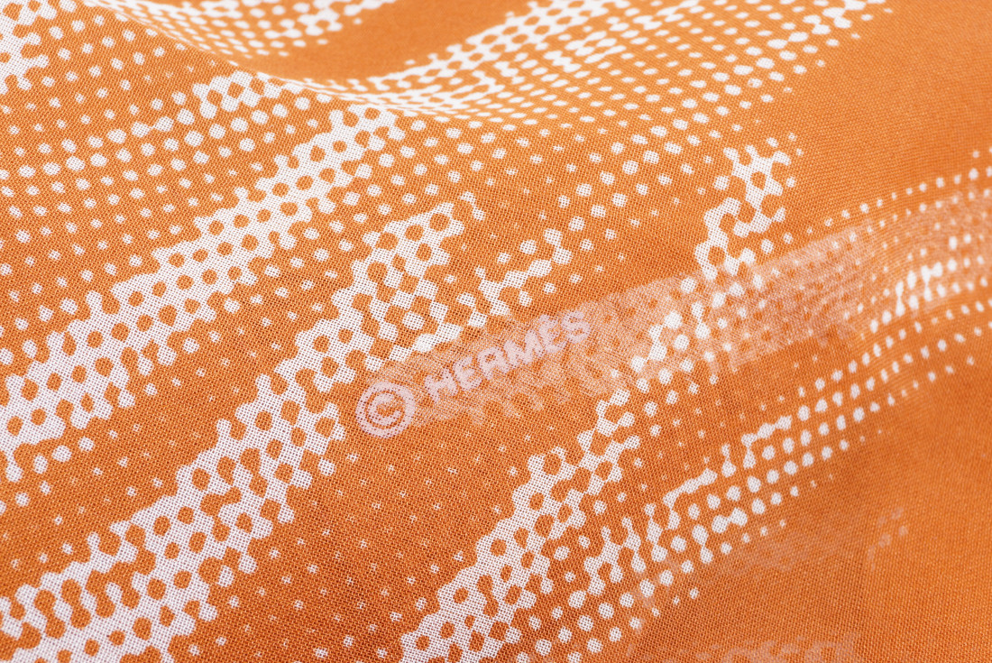 Hermès scarf GM - Dahlia (muslin) - Image 4