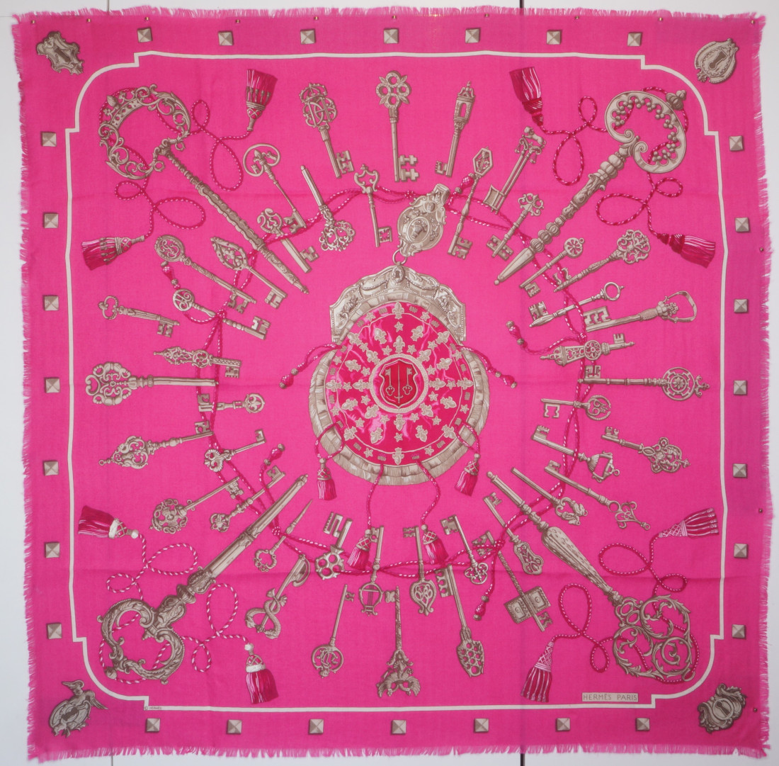 Hermès Scarf - Les Clefs - Cashmere with Fringes