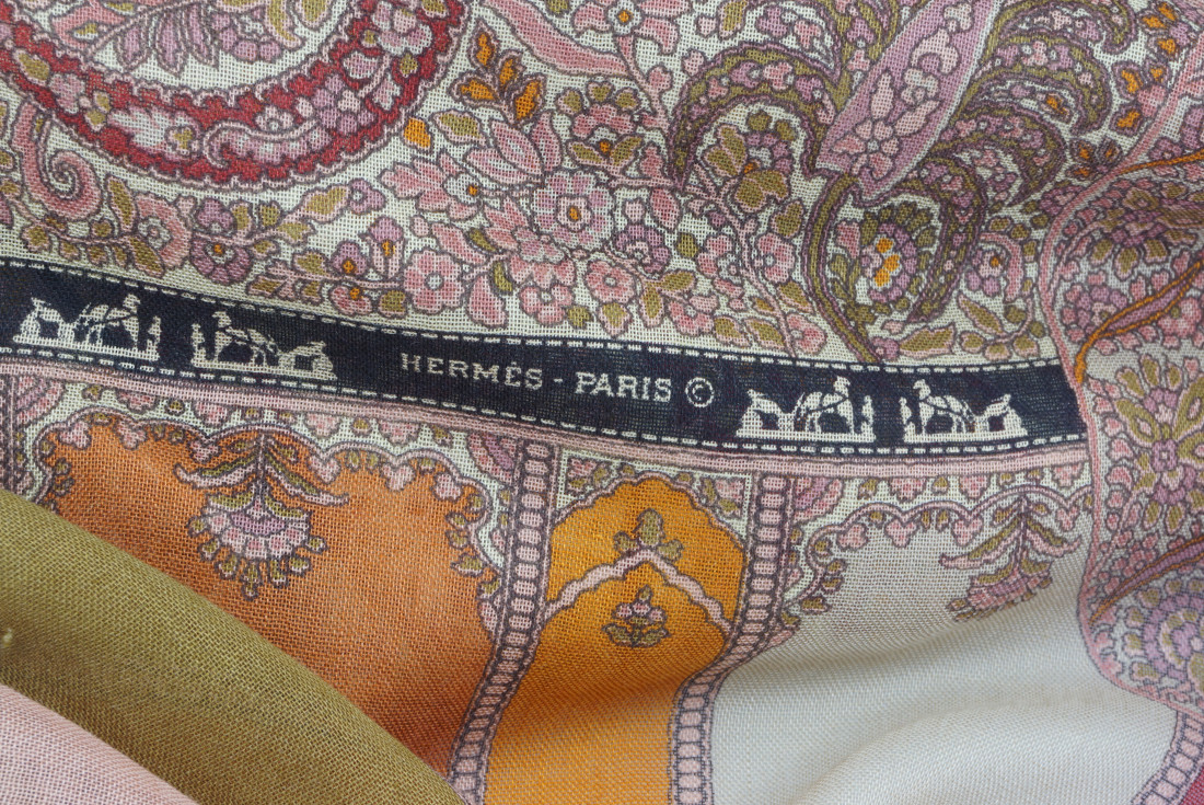 Hermès scarf GM - Damier - Cashmere - Image 3
