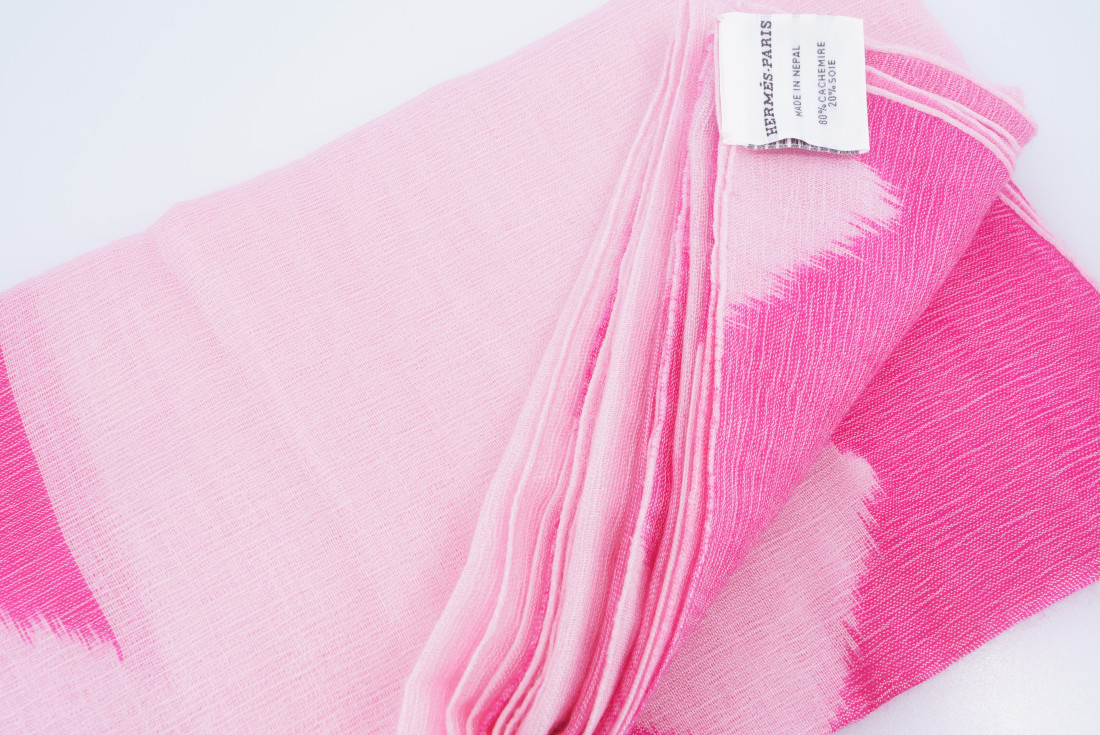 Hermès scarf GM - Ikat H - Cashmere - Image 4