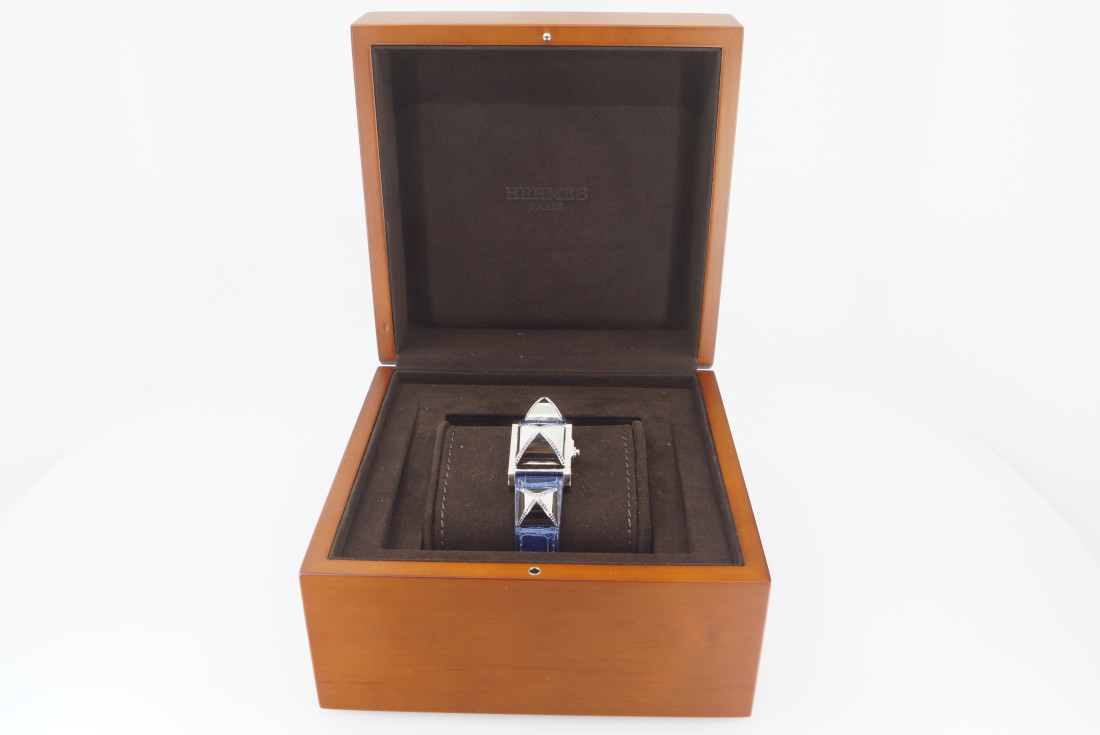 Hermès Watch - Medor Sapphire - Image 11