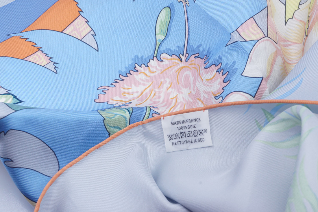 Hermès Rectangle/Scarf - Aloha - Image 6
