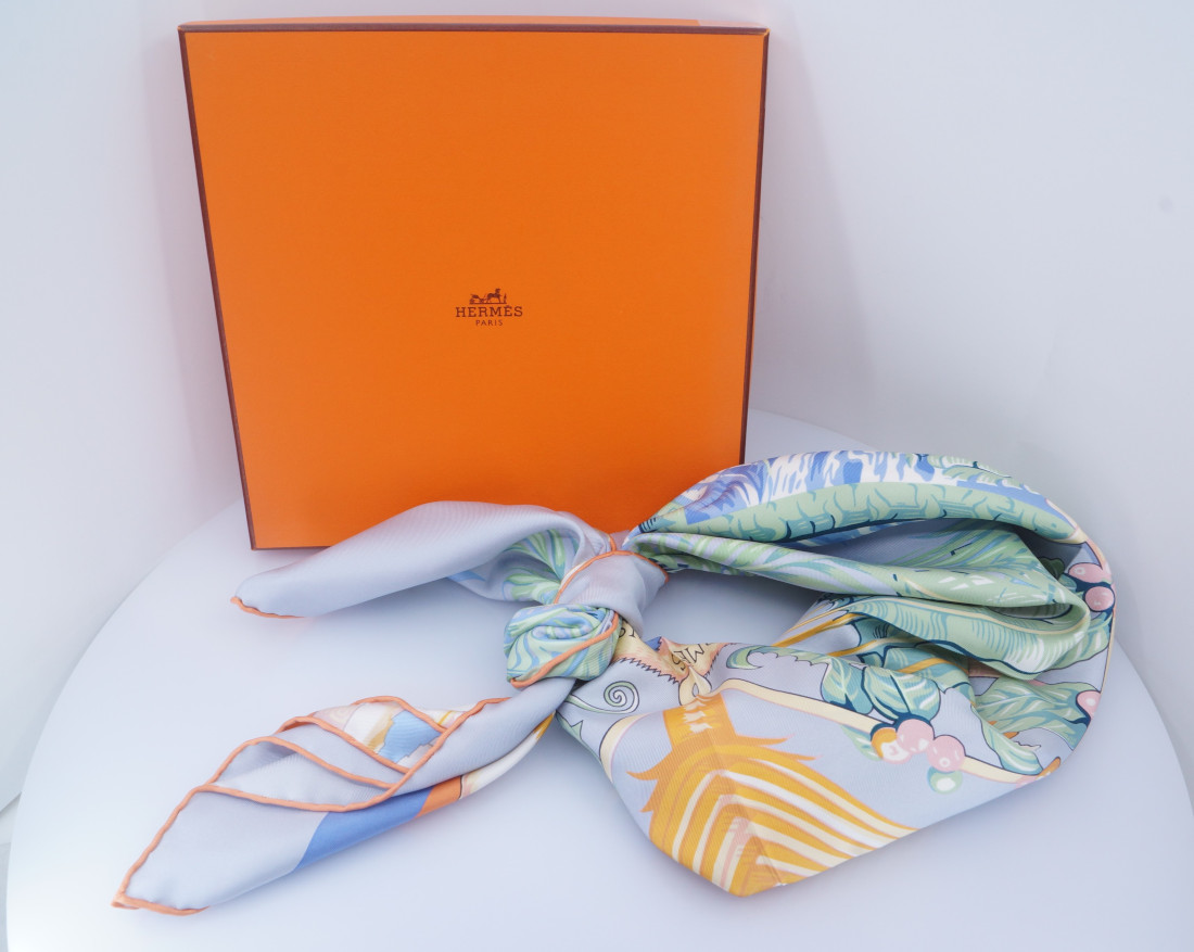 Hermès Rectangle/Scarf - Aloha - Image 9