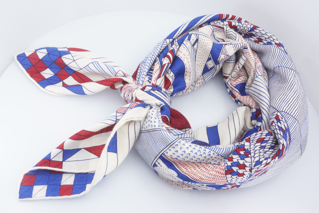 Hermès GM Scarf - Patchwork Horse Cashmere - Image 11