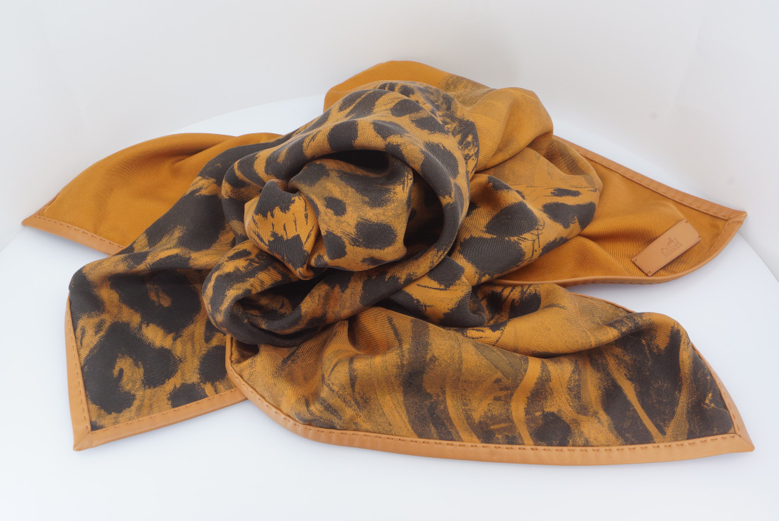 Hermès Scarf - Panthera Pardus - Limited Edition - Image 3
