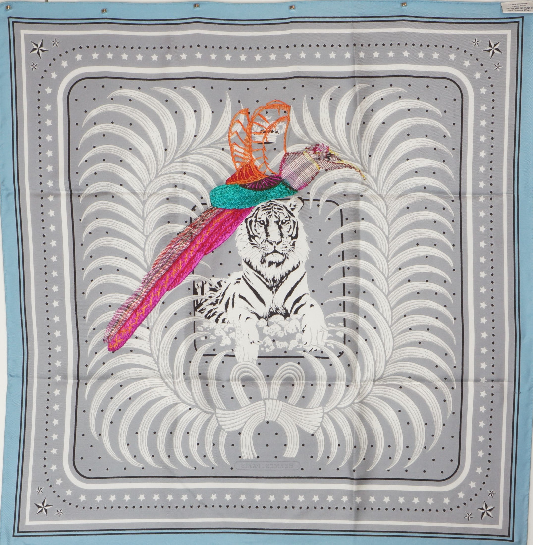 Hermès Scarf - Tigre Royal Fleuri - EMBROIDERED - Limited Edition - Image 12