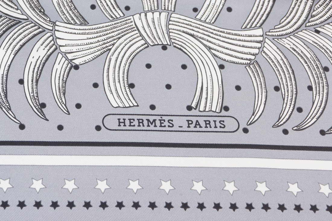 Hermès Scarf - Tigre Royal Fleuri - EMBROIDERED - Limited Edition - Image 4