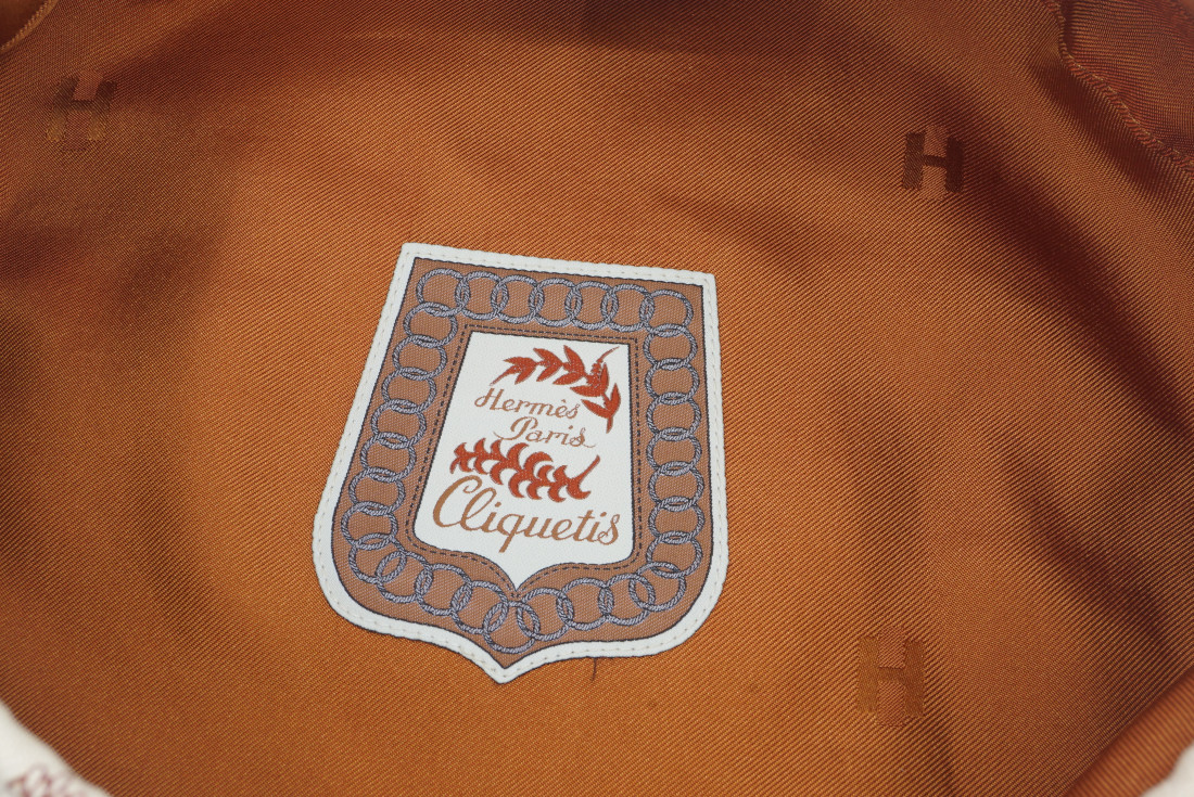 Hermès Beret - Saint-Honore Cliquetis Beret - Image 8