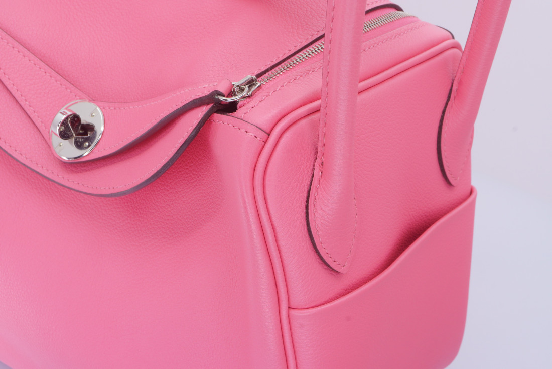 Hermès Bag - Lindy 26 - New Full Set - Image 12