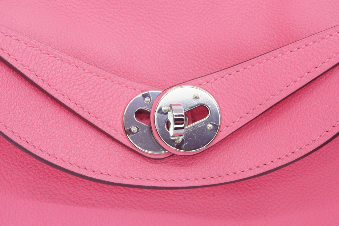 Hermès Bag - Lindy 26 - New Full Set - Image 9