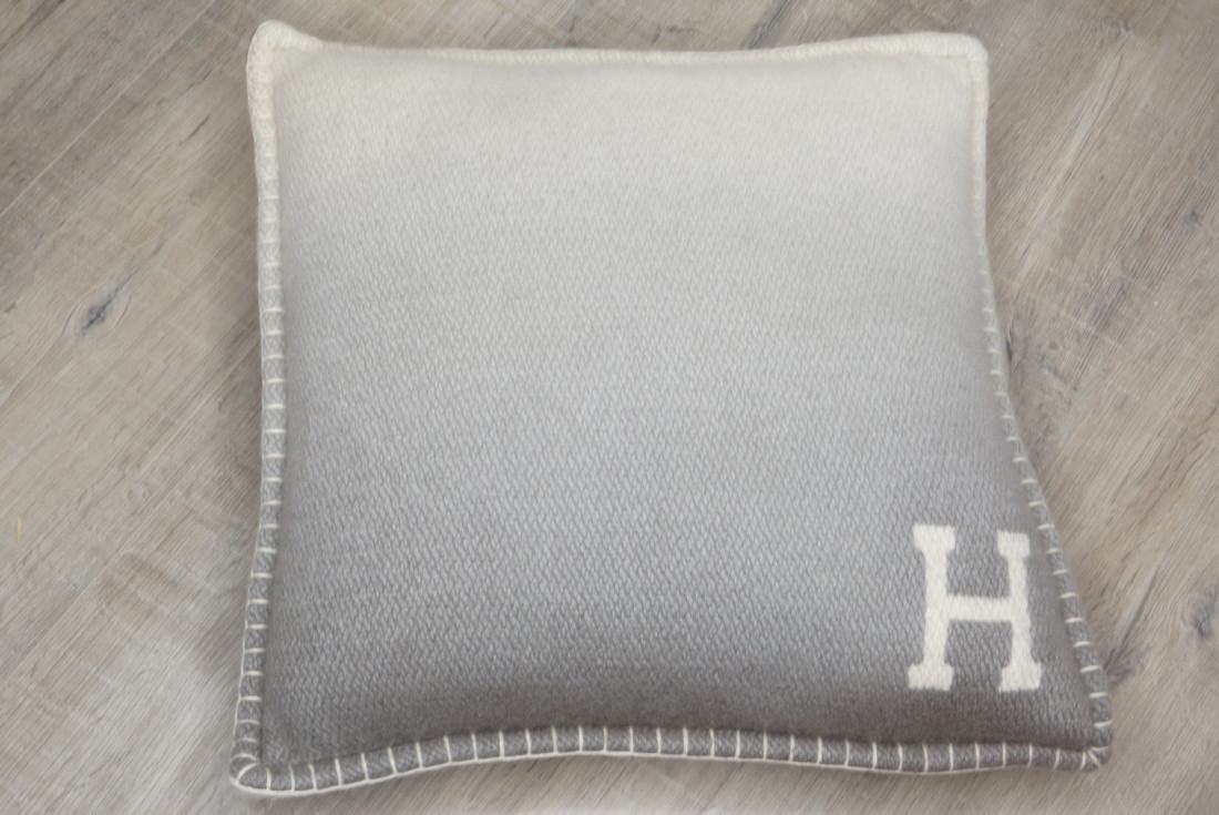 Hermès Pillow - Yack'n'Dye