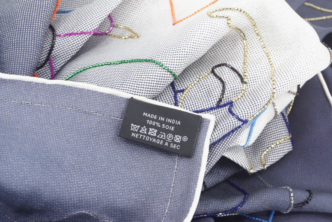 Hermès Scarf - Hommage a Gene Kelly - EMBROIDERED - Limited Edition - Image 6